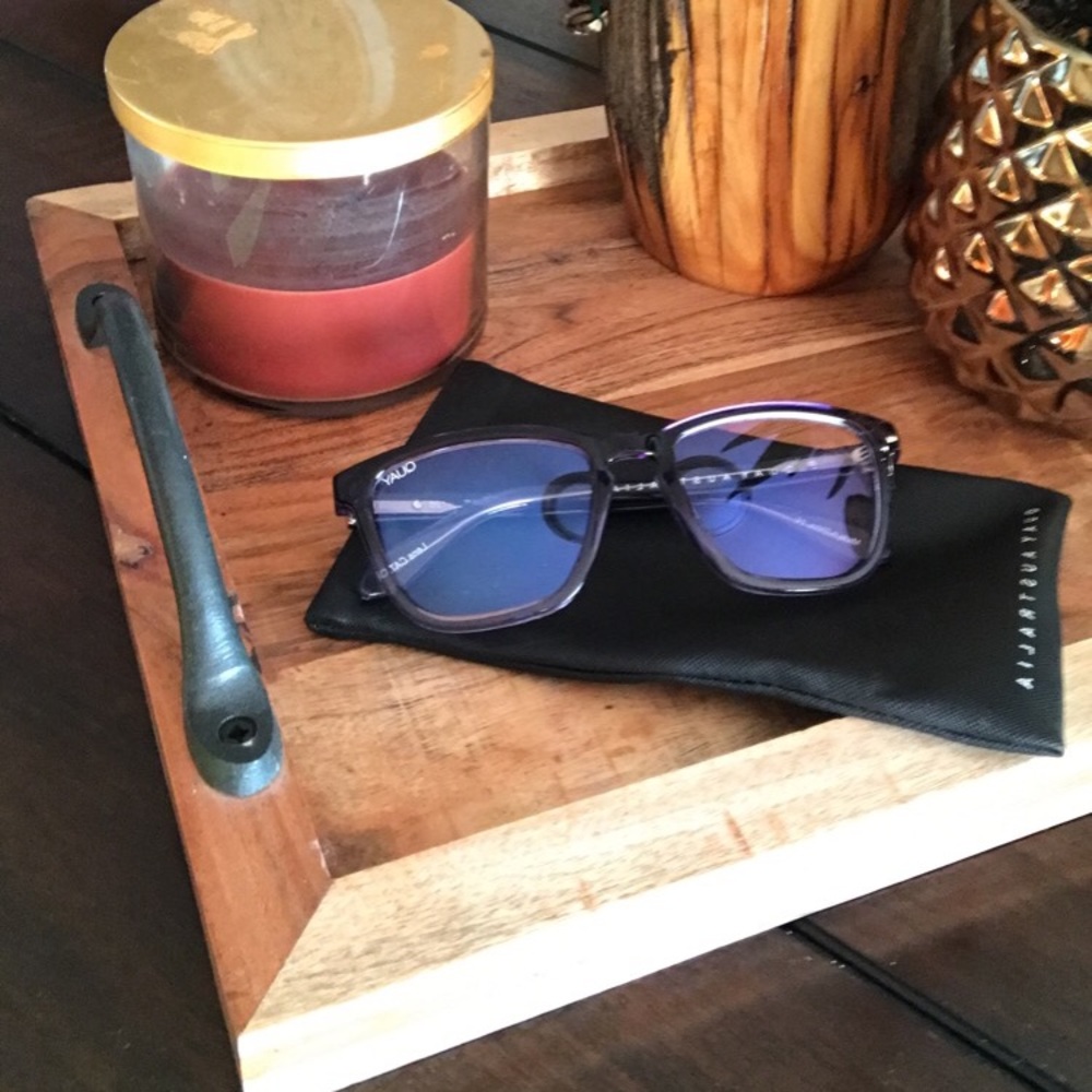 QUAY Australia Blue Light Glasses